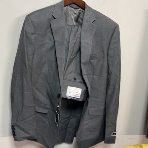 COPY - BNWT Club Room men's 2 pc Regular Fit 42R/36W Gray Style# TUSN2PAW0020